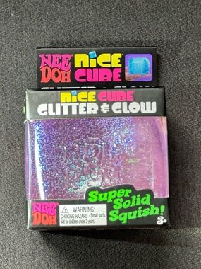 NeeDoh Nice Cube Glitter & Glow Purple NWT